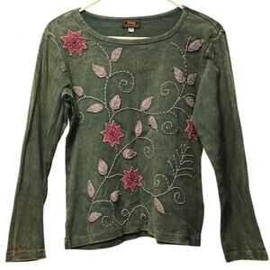 Rising international green embroidered long sleeve shirt size medium